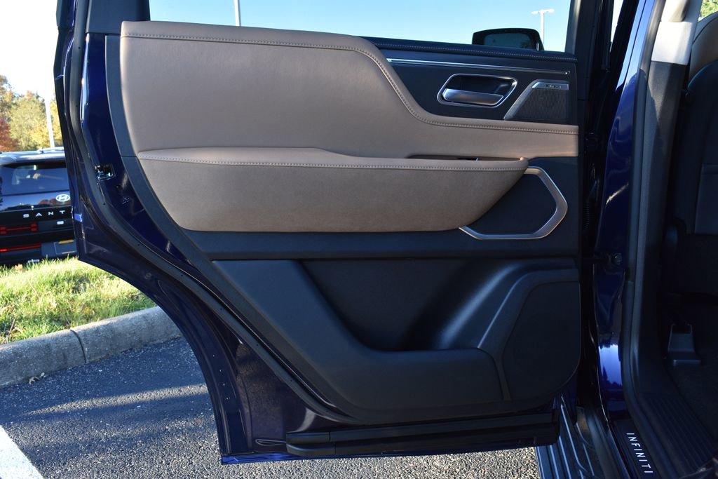 New 2026 INFINITI QX80 Luxe w/ Cargo Package AWD/4WD image 28