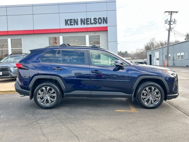 Used 2023 Toyota RAV4 XLE Premium image 14