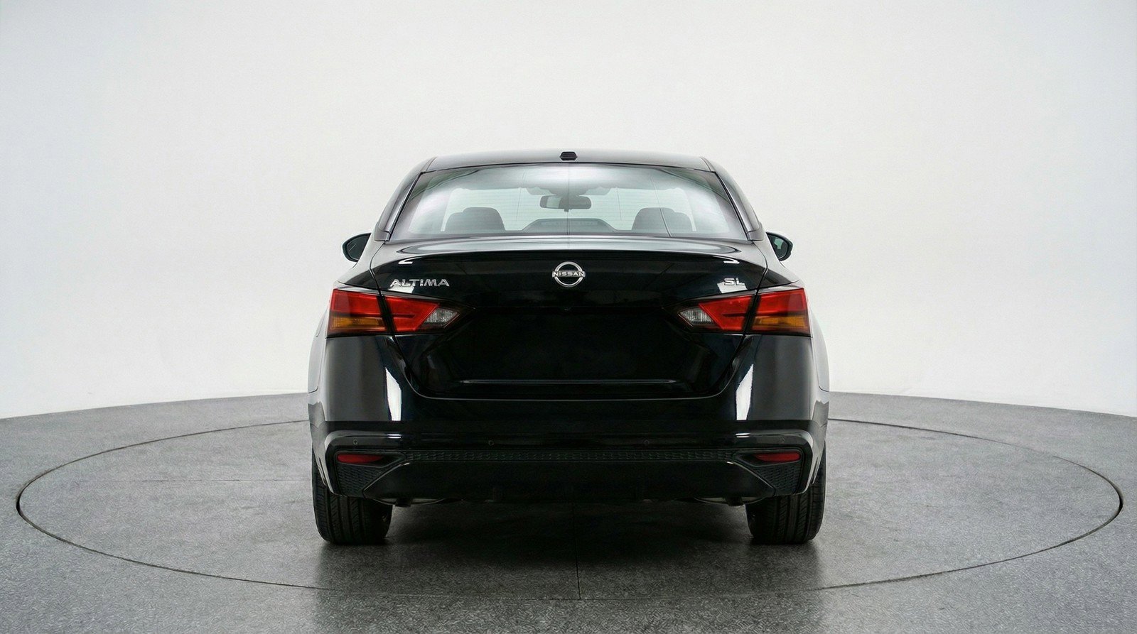 Used 2025 Nissan Altima 2.5 SV FWD image 7