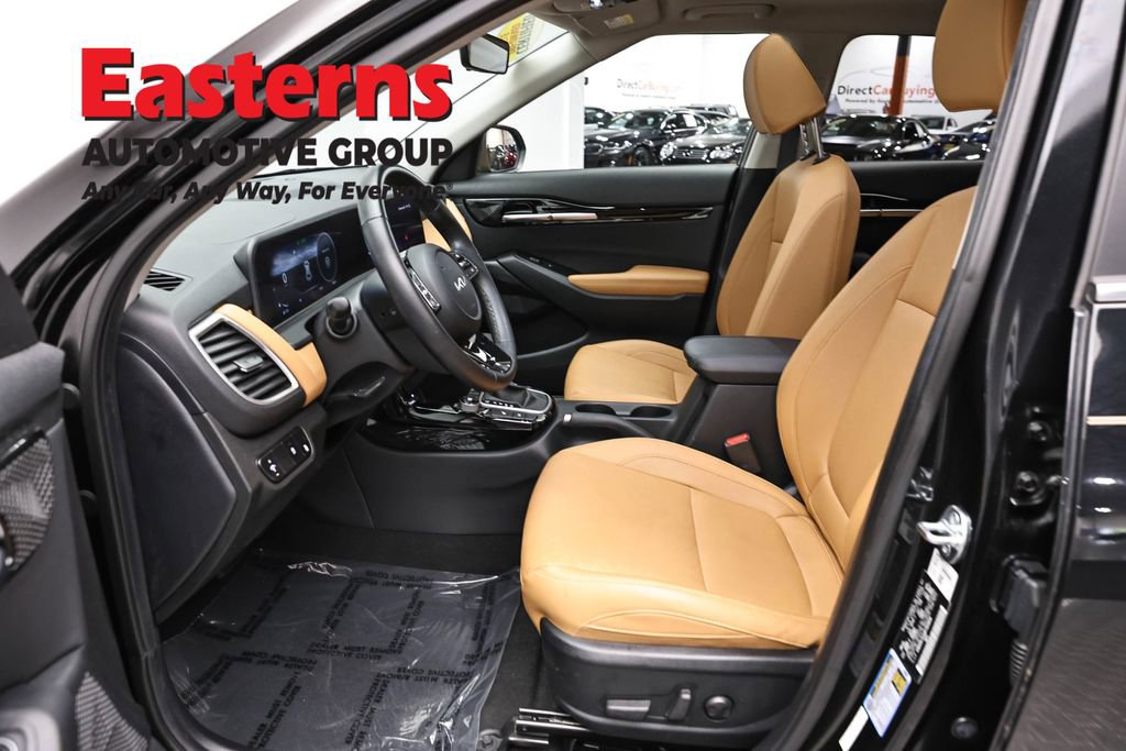 Used 2024 Kia Seltos EX AWD/4WD image 13