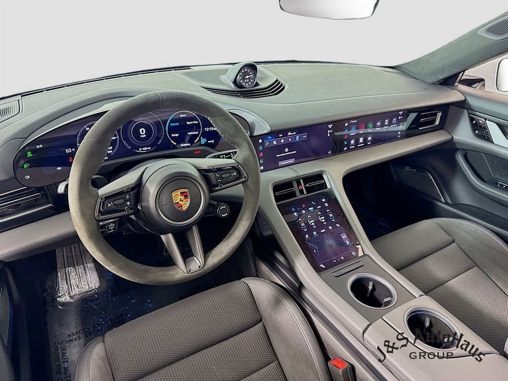 Used 2021 Porsche Taycan Turbo S image 30