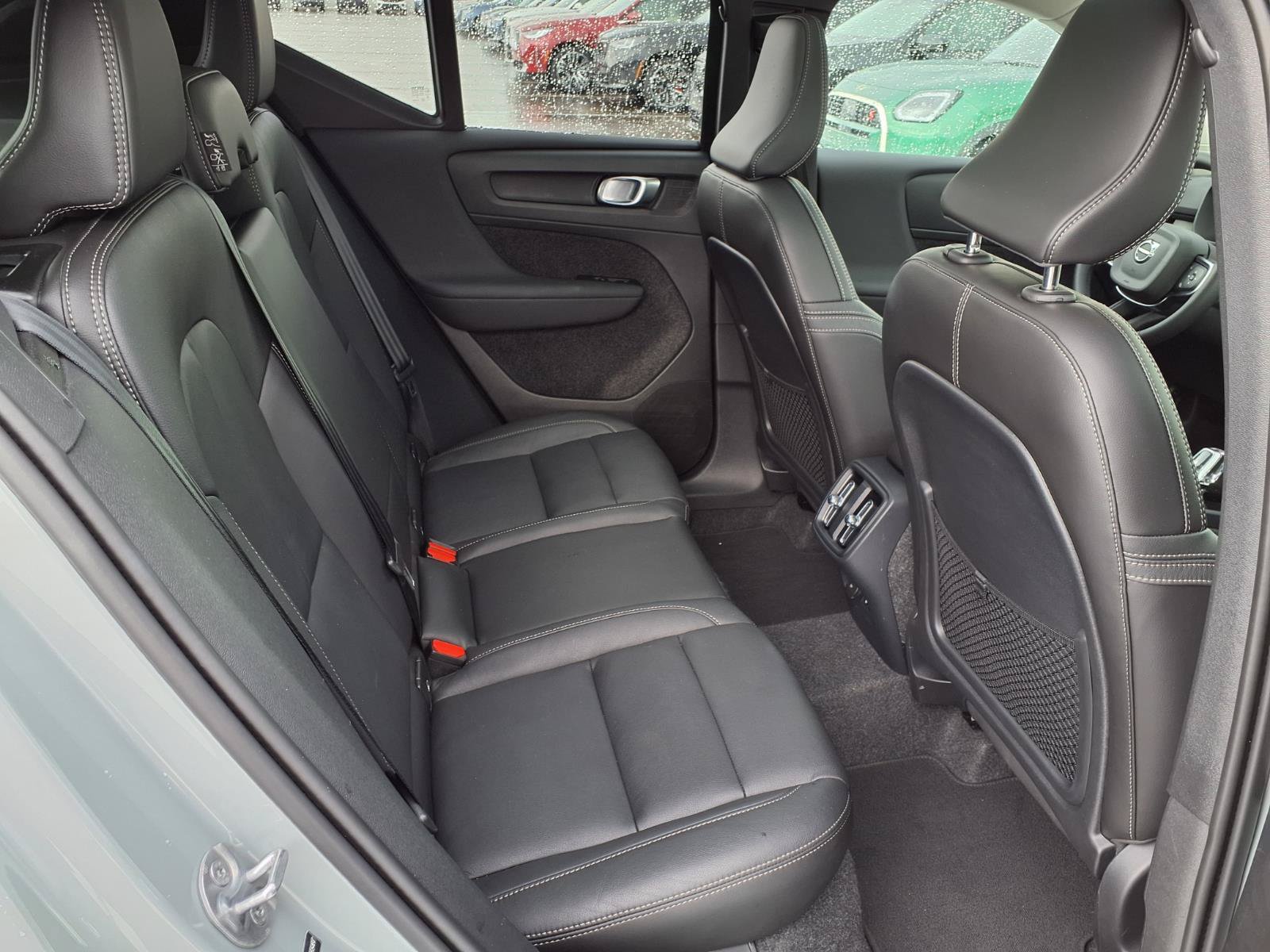 Certified 2025 Volvo XC40 B5 Ultra AWD/4WD image 15