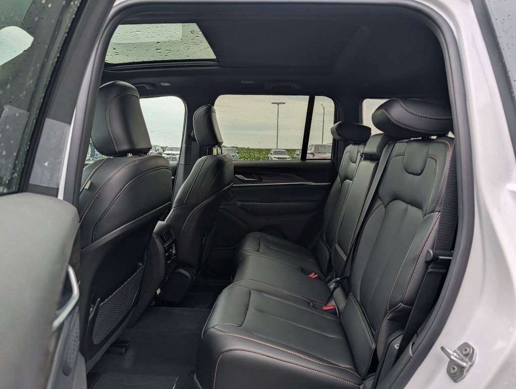New 2026 Jeep Grand Cherokee Limited AWD/4WD image 6