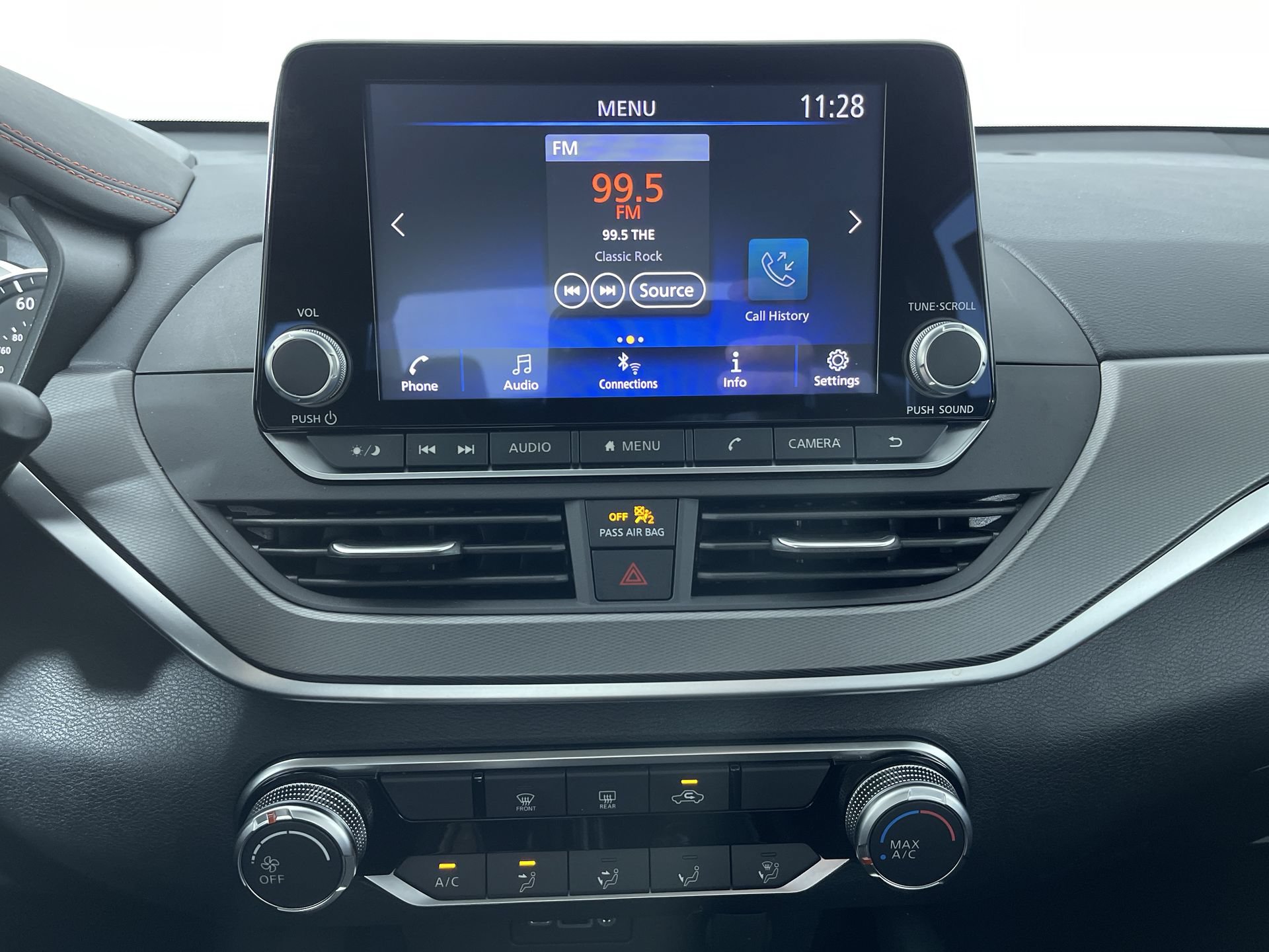 Used 2025 Nissan Altima 2.5 SR AWD/4WD image 18