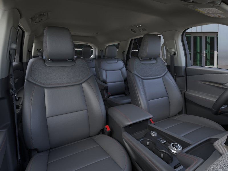 New 2025 Ford Explorer Active image 10