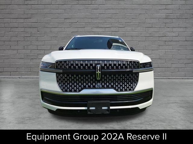 New 2027 Lincoln Navigator L Reserve AWD/4WD image 2