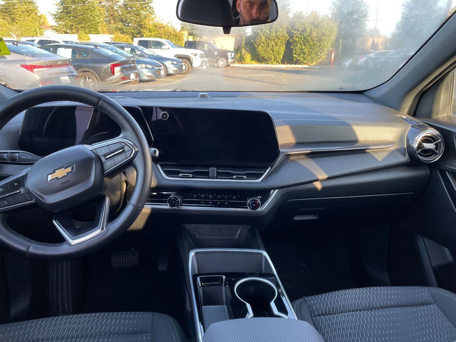 Used 2025 Chevrolet Equinox LT image 27