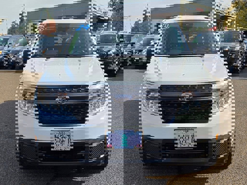 Used 2024 Ford Maverick XLT image 3
