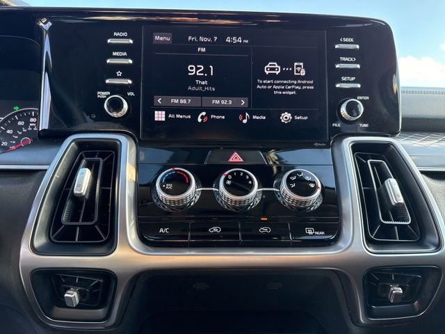 Used 2023 Kia Sorento LX image 30