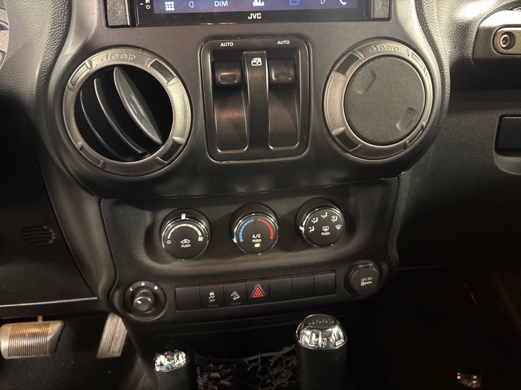 Used 2013 Jeep Wrangler Sport image 36