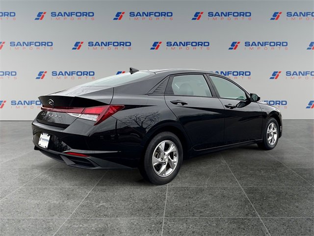 Used 2021 Hyundai Elantra SE image 5