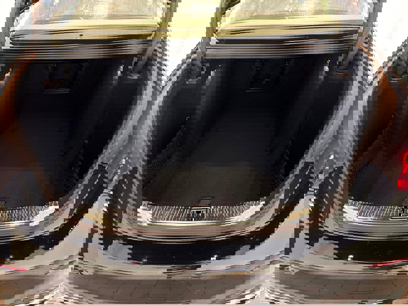 New 2026 Mercedes-Benz S 500 4MATIC image 15