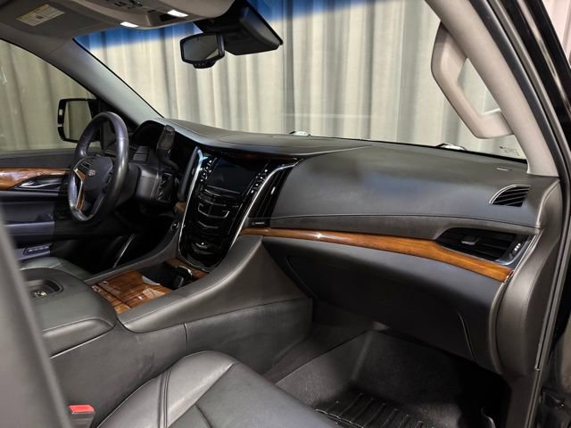 Used 2016 Cadillac Escalade Premium AWD/4WD image 9