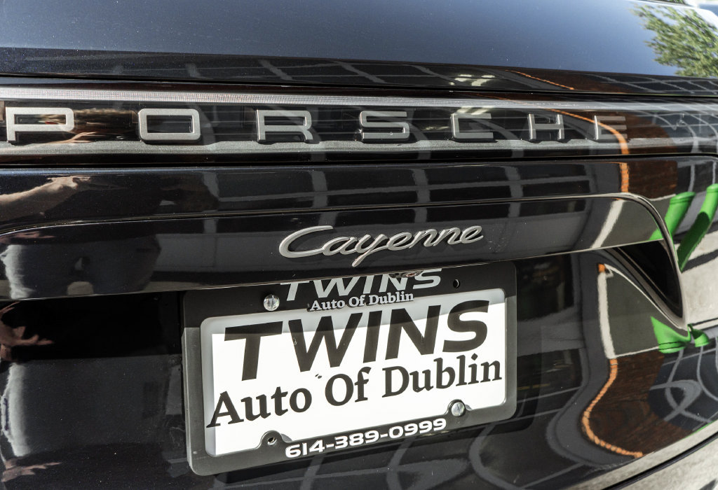 Used 2023 Porsche Cayenne Platinum Edition AWD/4WD image 40