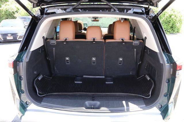 Used 2025 Nissan Pathfinder Platinum AWD/4WD image 7