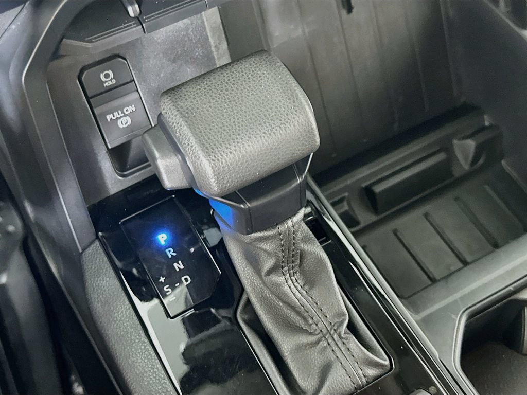 Used 2023 Toyota Tundra SR5 w/ SR5 Convenience Package AWD/4WD image 34