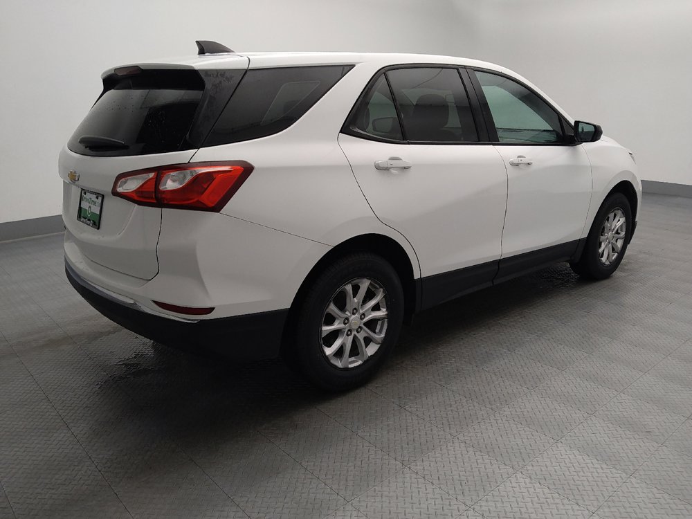 Used 2018 Chevrolet Equinox LS FWD image 10