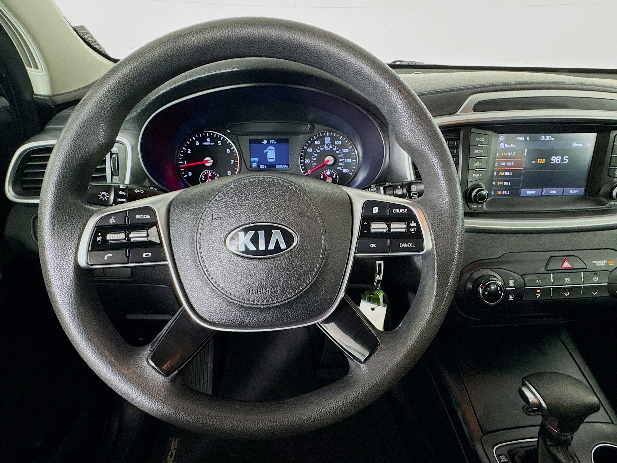 Used 2019 Kia Sorento L FWD image 11