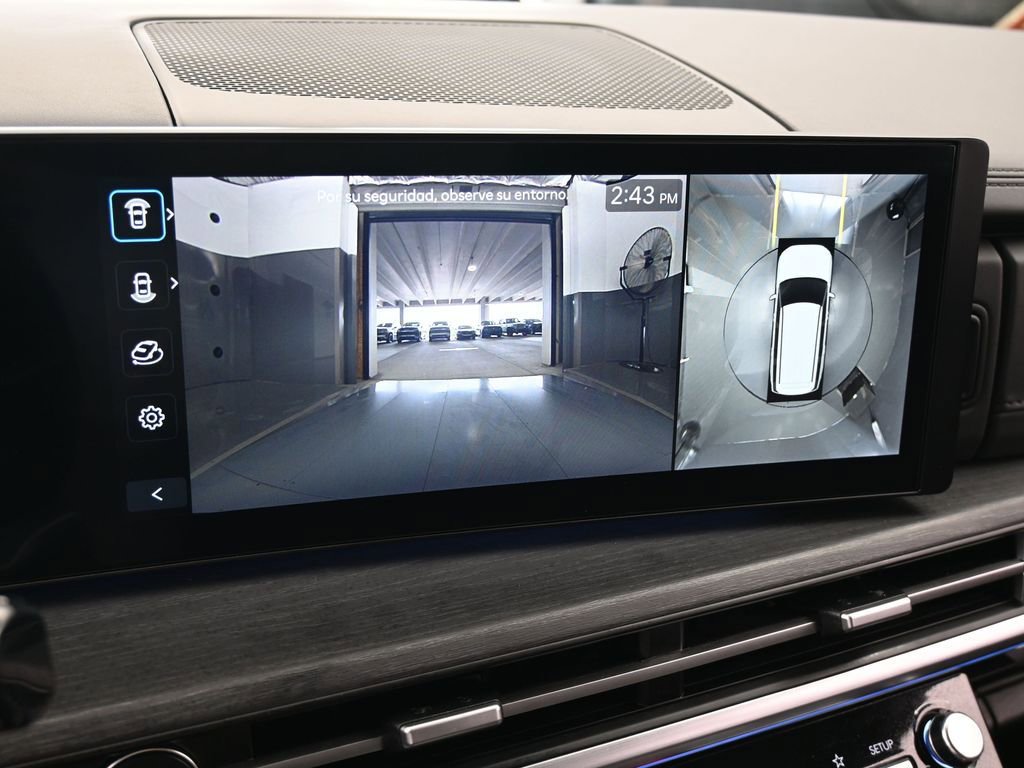 Used 2024 Hyundai Santa Fe Limited image 32