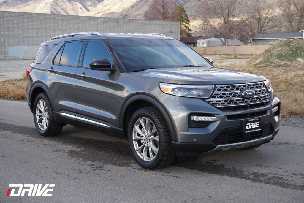 Used 2023 Ford Explorer Limited image 2