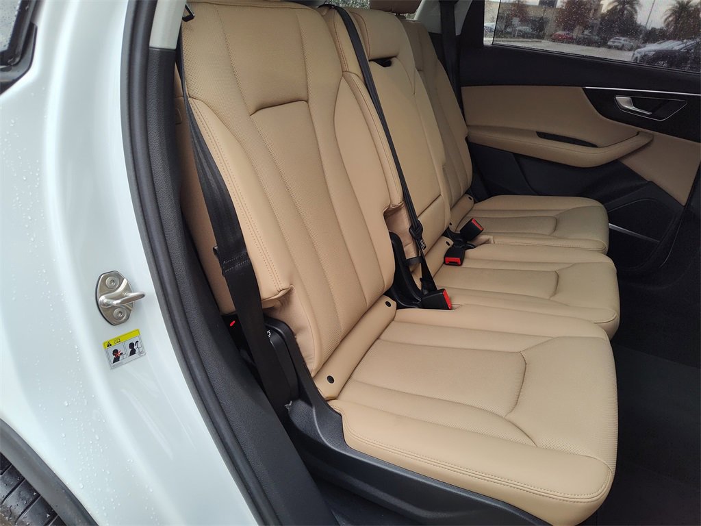 Used 2023 Audi Q7 3.0T Prestige image 37
