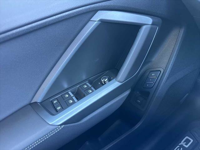 New 2025 Audi Q3 2.0T Premium image 30