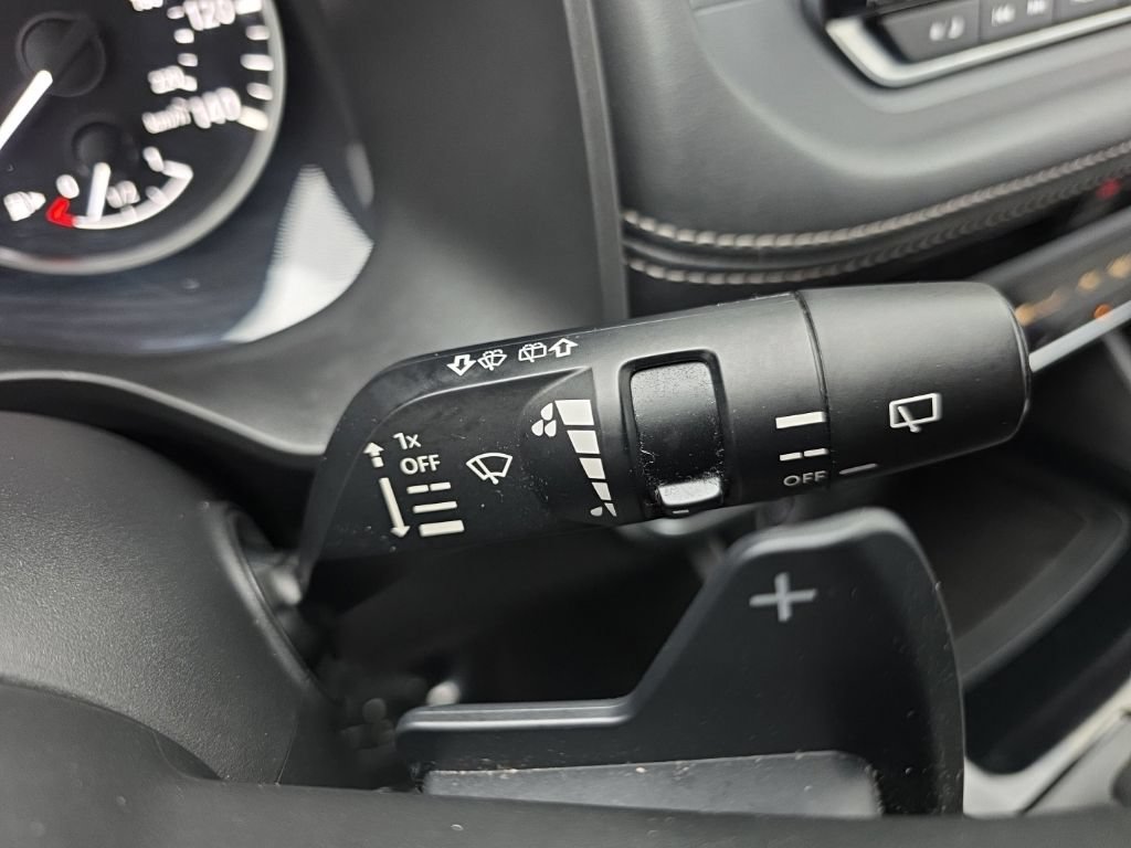 Used 2023 Nissan Rogue SV AWD/4WD image 27