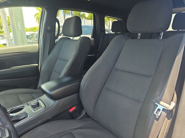 Used 2018 Jeep Grand Cherokee Laredo image 19