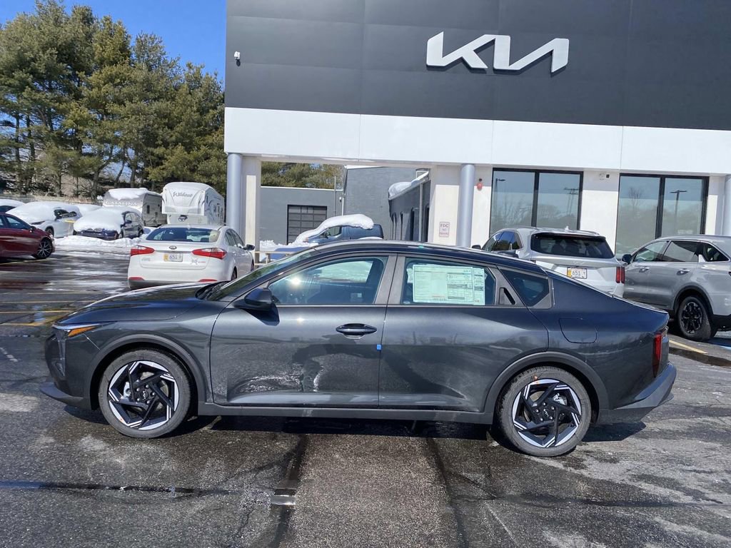 New 2026 Kia K4 EX image 2