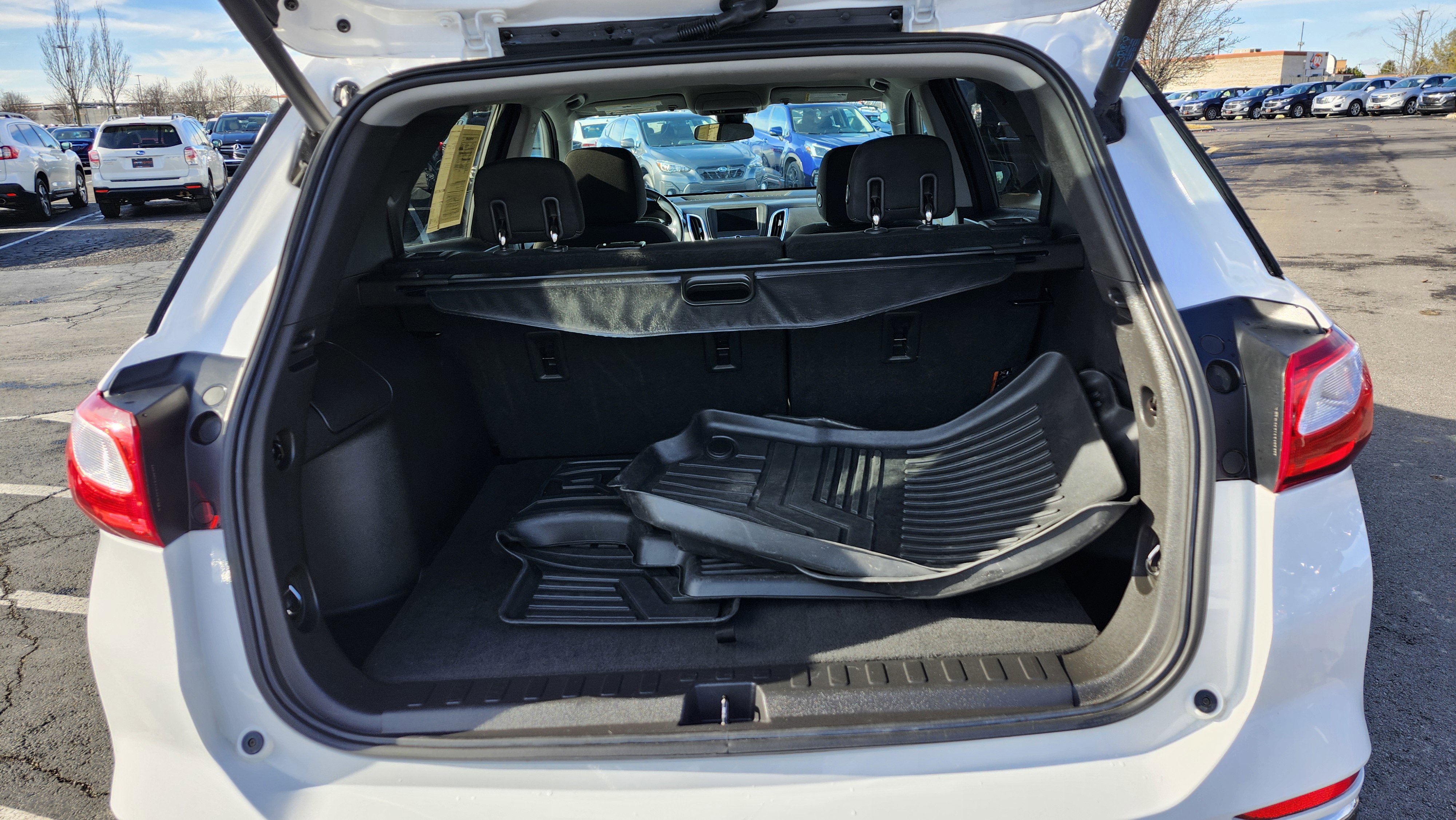 Used 2020 Chevrolet Equinox LT image 23