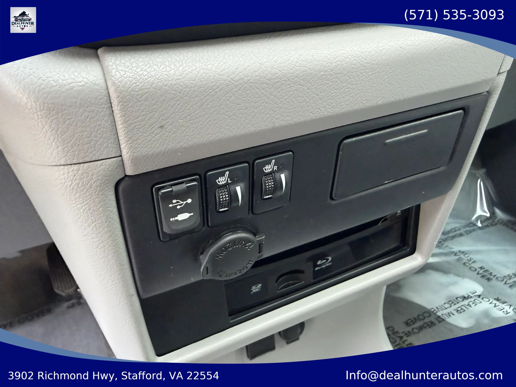 Used 2016 Toyota Sienna XLE Premium FWD image 29