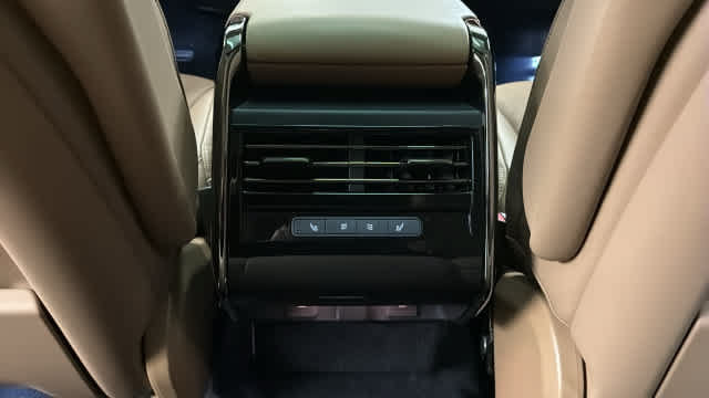 Used 2024 Land Rover Range Rover Sport SE AWD/4WD image 25