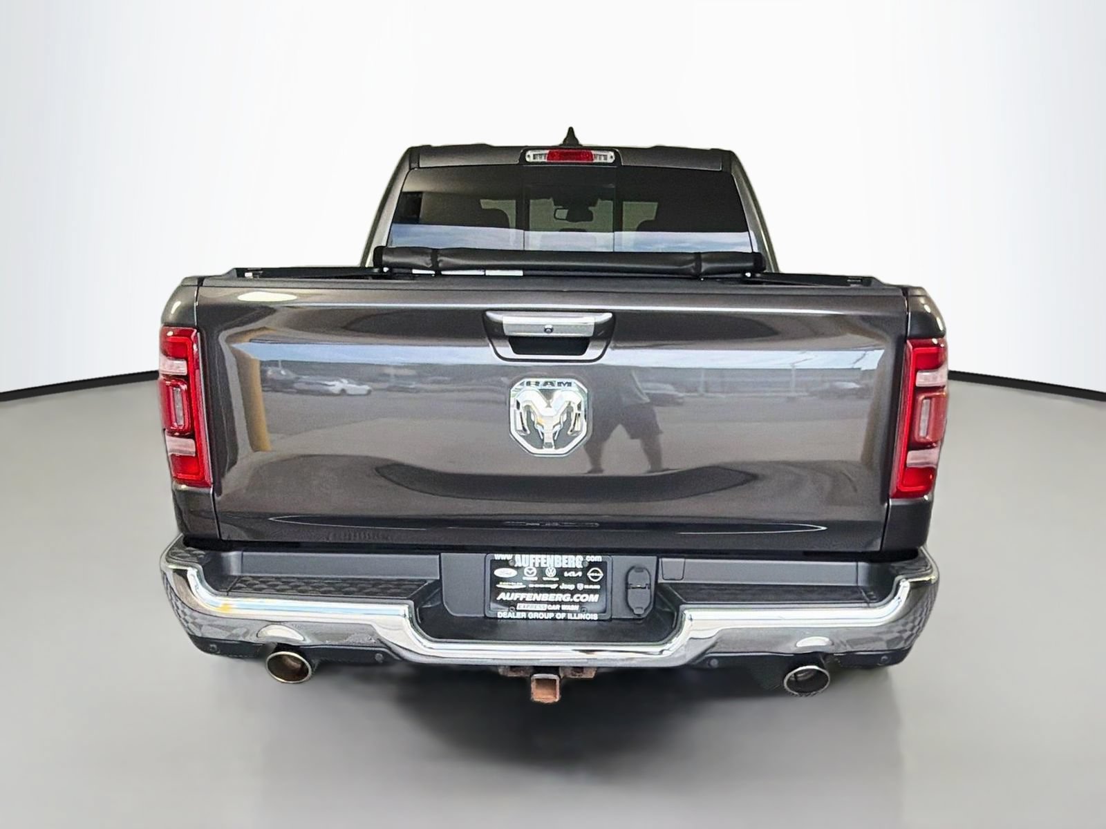 Used 2019 RAM 1500 Laramie AWD/4WD image 6