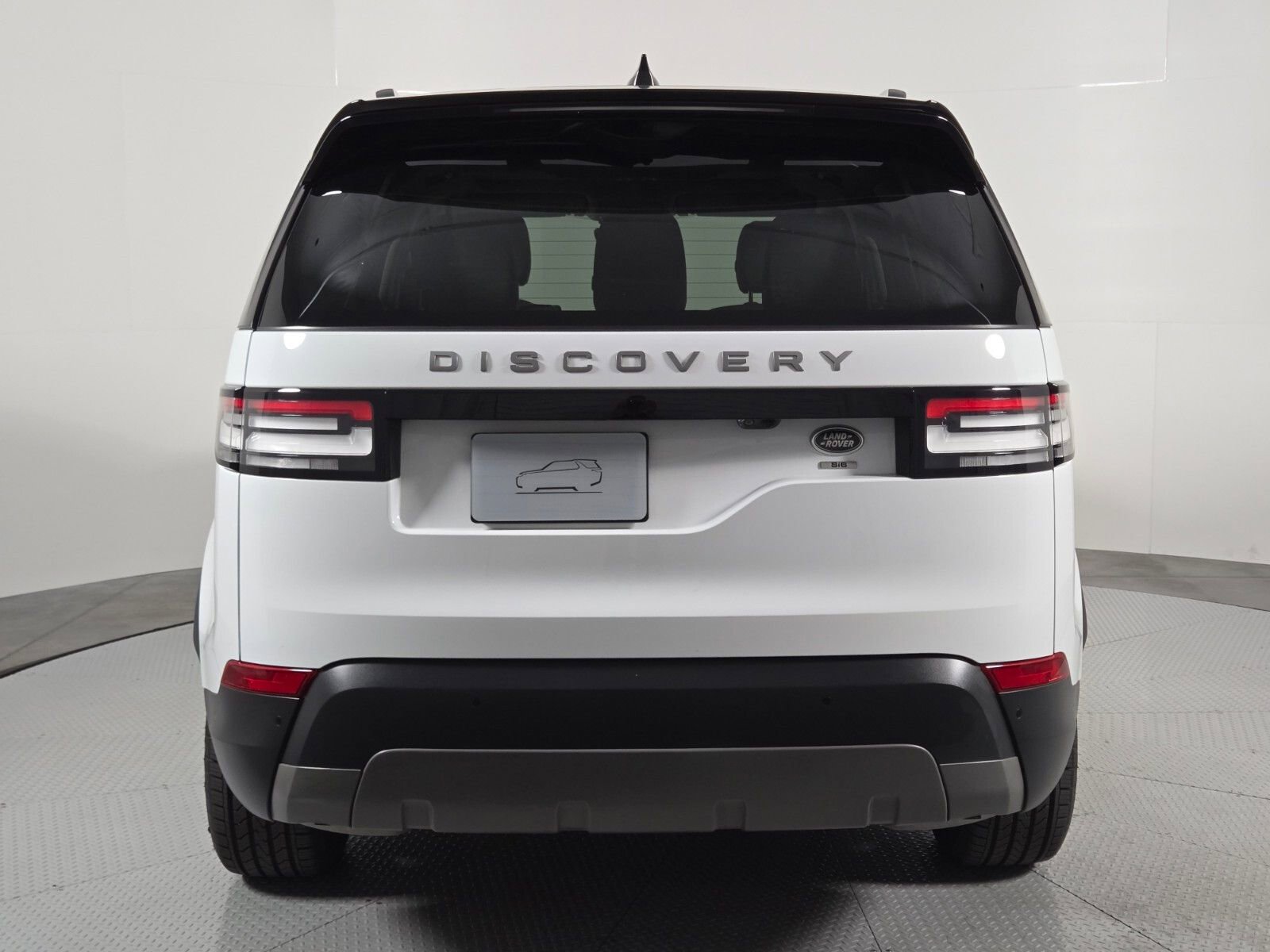 Used 2020 Land Rover Discovery SE AWD/4WD image 7