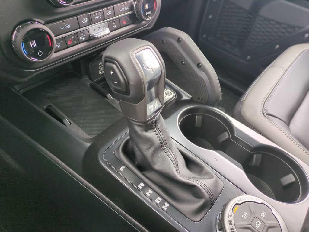 New 2026 Ford Bronco Outer Banks w/ Sasquatch Package AWD/4WD image 12