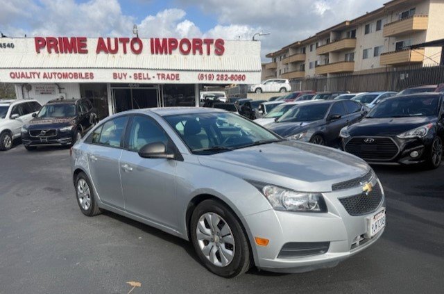 Used 2014 Chevrolet Cruze LS FWD image 1