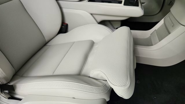 New 2026 Volvo EX90 Plus AWD/4WD image 37