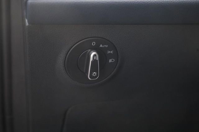 New 2026 Volkswagen Taos SEL image 11