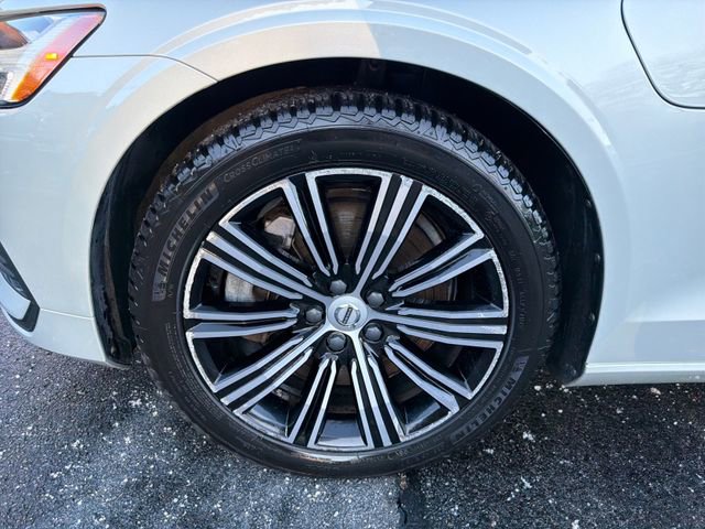 Used 2022 Volvo S60 T8 Inscription w/ Climate Package image 15