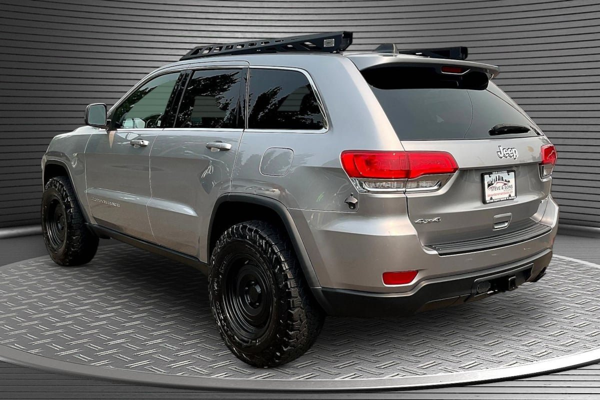 Used 2014 Jeep Grand Cherokee Laredo AWD/4WD image 4