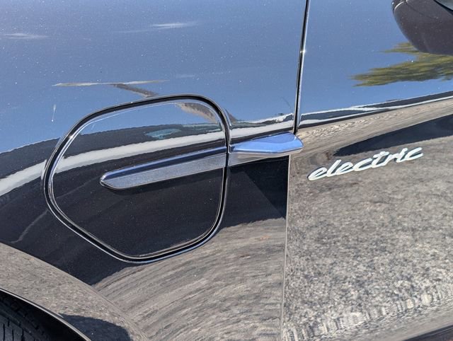 Used 2020 Porsche Taycan 4S w/ Premium Package image 7