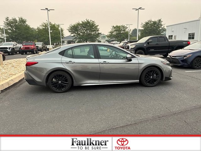 Certified 2025 Toyota Camry SE FWD image 5