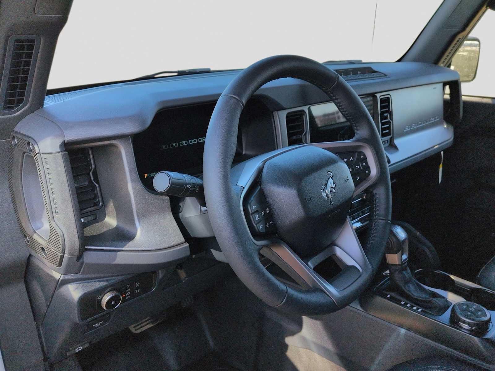 New 2026 Ford Bronco Big Bend w/ Black Diamond Package AWD/4WD image 2