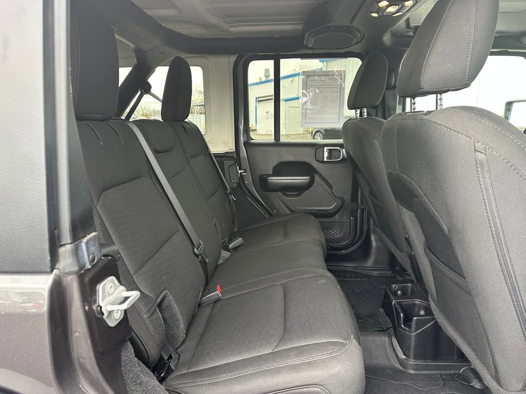 Used 2020 Jeep Wrangler Unlimited Willys image 16