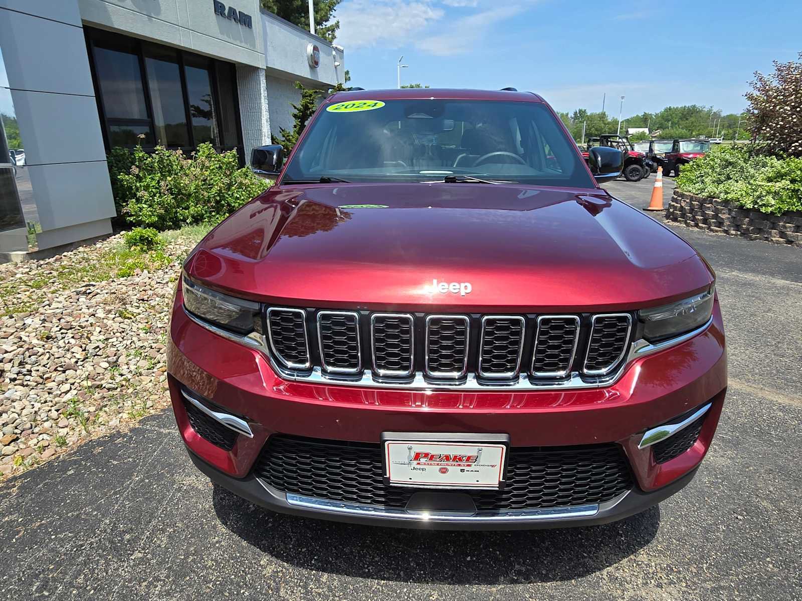 Used 2024 Jeep Grand Cherokee Limited 4xe AWD/4WD image 9