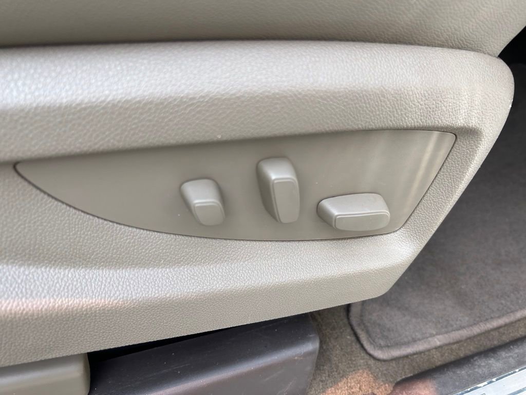 Used 2015 Chevrolet Silverado 1500 LTZ image 44