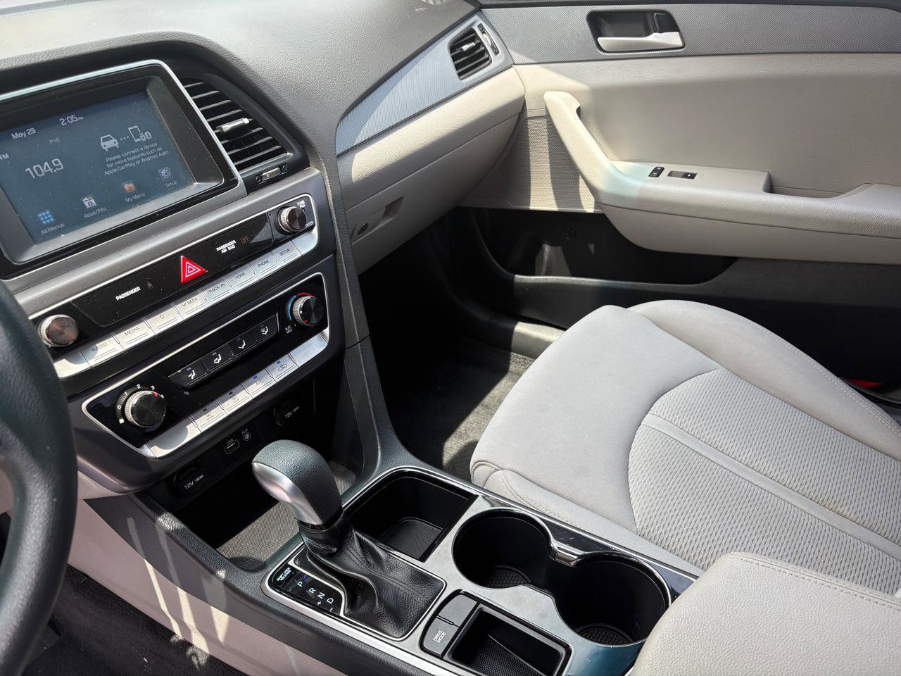 Used 2018 Hyundai Sonata SE FWD image 9
