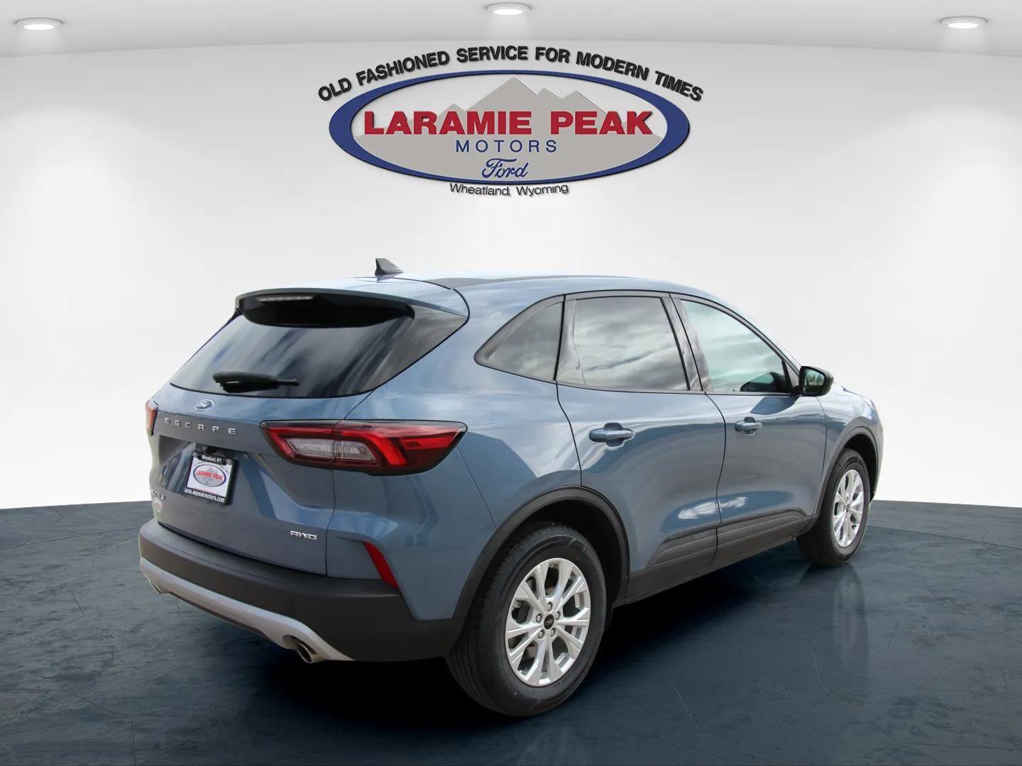 Used 2025 Ford Escape Active image 3