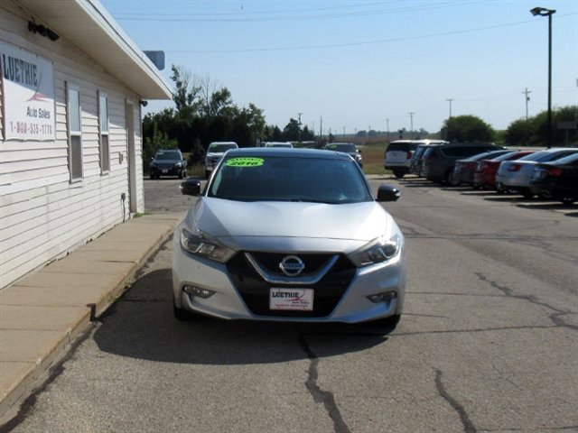 Used 2016 Nissan Maxima Platinum w/ Interior Lighting Package image 5