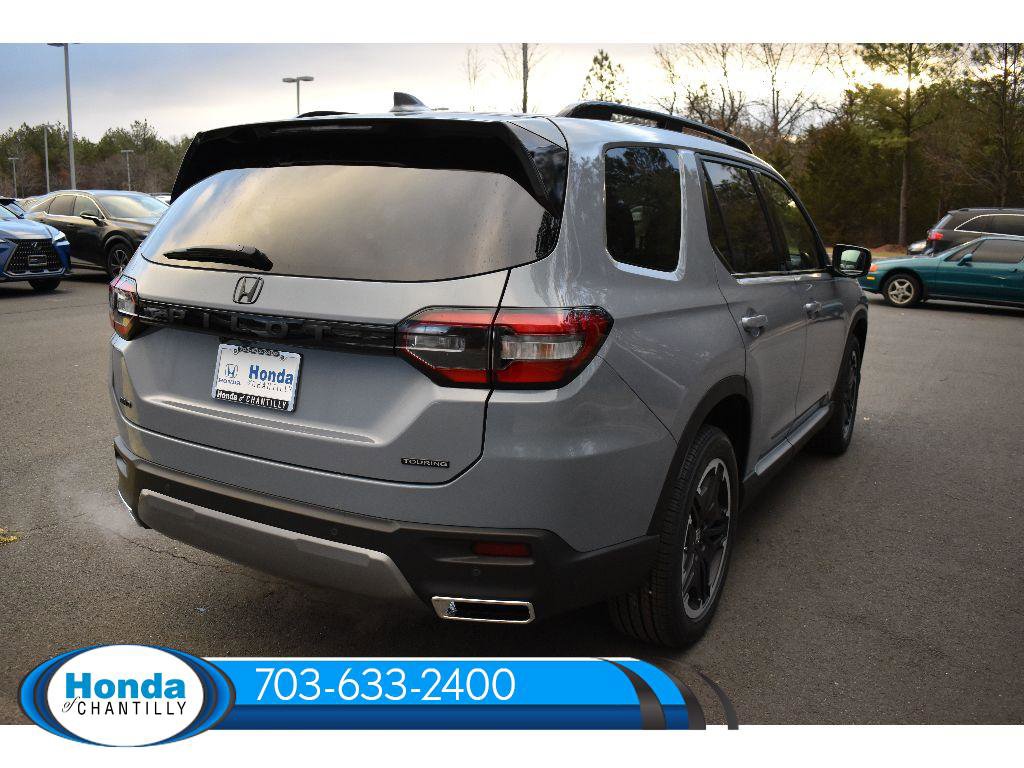 New 2026 Honda Pilot Touring image 7